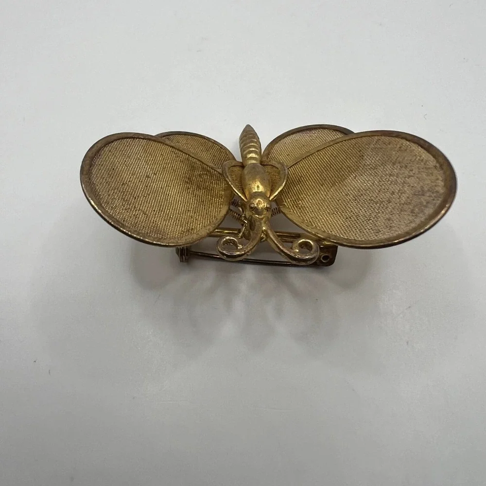 Vintage Butterfly Trembler Brooch Gold Tone Mesh Articulated Pin‎